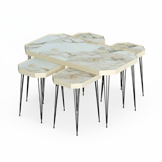 Eleganter Beistelltisch aus Holz in Beige für modernes Wohnen
