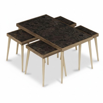 Eleganter brauner Holztisch-Set mit Couchtisch und Beistelltischen