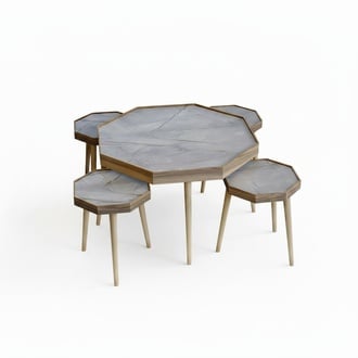 Eleganter grauer Holztisch-Set mit Couchtisch und Beistelltischen