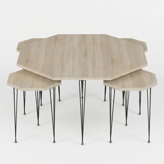 Eleganter Holz-Couchtisch mit Beistelltischen in Braun