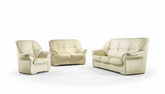 Klassische Wohnzimmer Garnitur 3+1+1 100% Vollleder Couch Sitz Deko Sofa