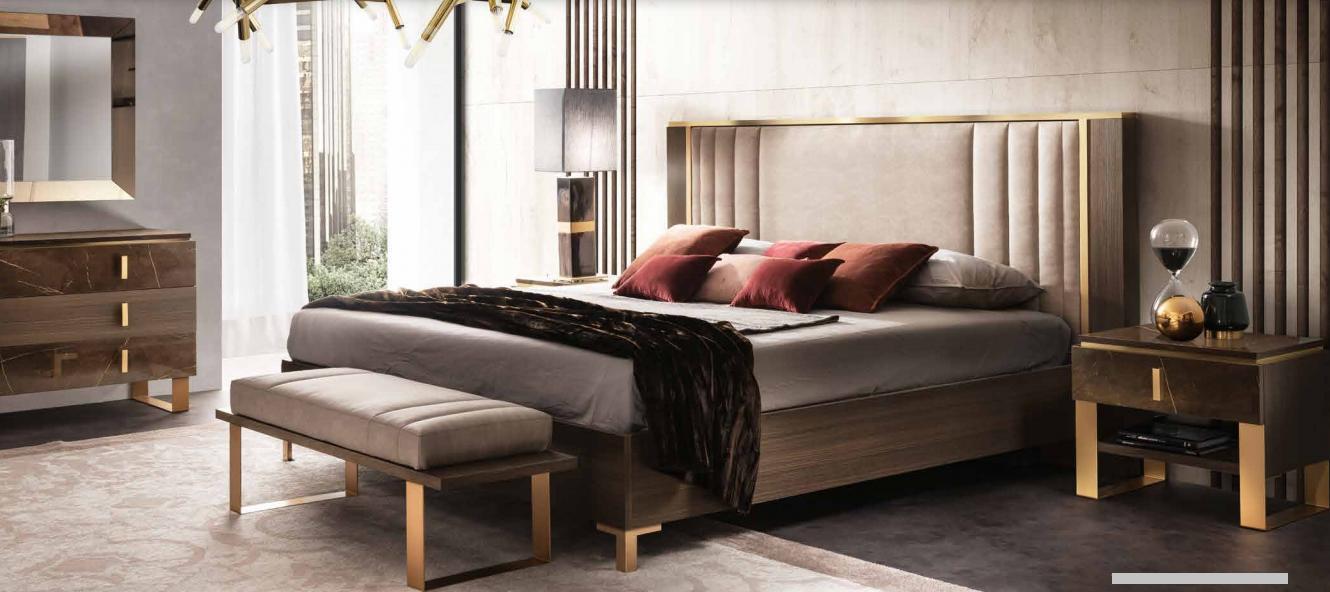 Luxus Schlafzimmer Bett Doppelbett Modern Holz Leder Polster Betten
