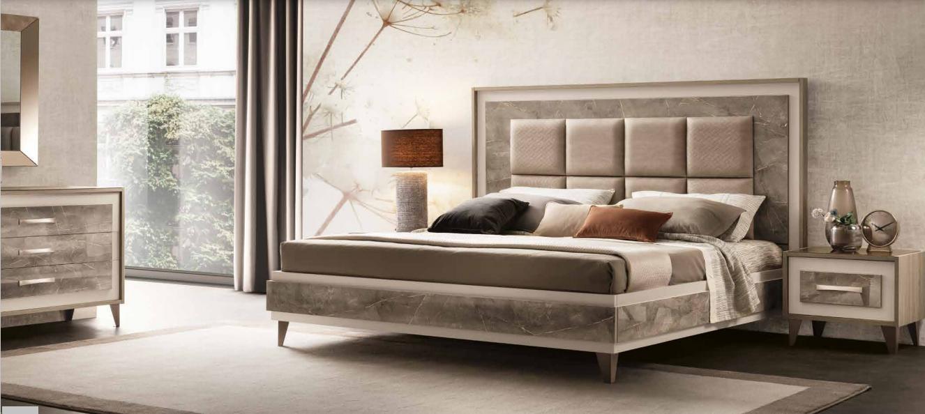Luxus Schlafzimmer Bett Doppelbett Modern Holz Samt Polster Betten Neu Luxus
